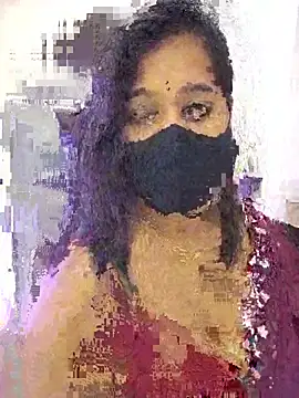 Snapshot of beauty_lisa- chatting on July 24, 2026, 8:29 pm beauty lisa- online show from July 24, 2026, 8:29 pm