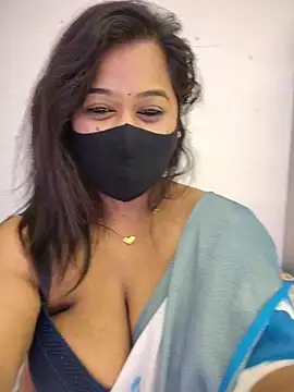 Snapshot of beauty_lisa- chatting on July 25, 2026, 2:47 pm beauty lisa- online show from July 25, 2026, 2:47 pm