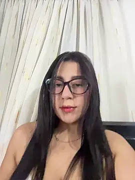 Lunna Elisa online show from August 8, 2026, 3:08 am