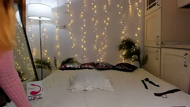 Snapshot of SonyaBabyn chatting on December 26, 2024, 12:27 pm SonyaBabyn online show from December 26, 2024, 12:27 pm