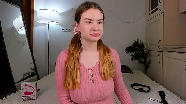 Snapshot of SonyaBabyn chatting on February 4, 2025, 2:10 pm SonyaBabyn online show from February 4, 2025, 2:10 pm