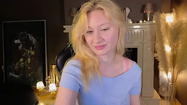 Snapshot of So_sofia chatting on June 11, 2026, 11:25 pm So sofia online show from June 11, 2026, 11:25 pm