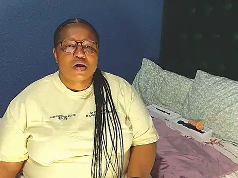 Snapshot of MISS_BLACKBERY chatting on July 20, 2026, 12:14 am MISS BLACKBERY online show from July 20, 2026, 12:14 am