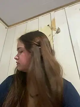 Snapshot of bella__hott chatting on June 20, 2026, 4:10 pm bella hott online show from June 20, 2026, 4:10 pm
