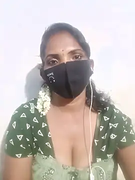 Snapshot of akshaya4311 chatting on June 17, 2026, 4:41 pm akshaya4311 online show from June 17, 2026, 4:41 pm