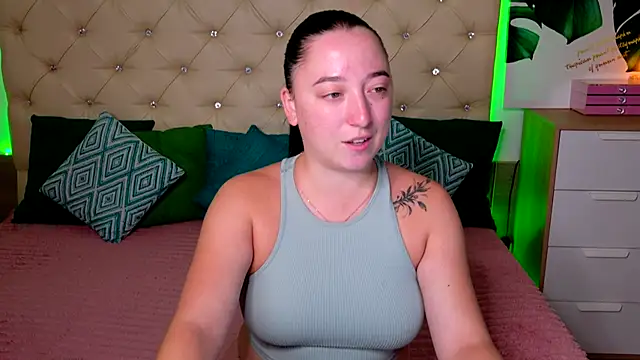 AVA MAXIMUS online show from July 13, 2026, 4:48 am