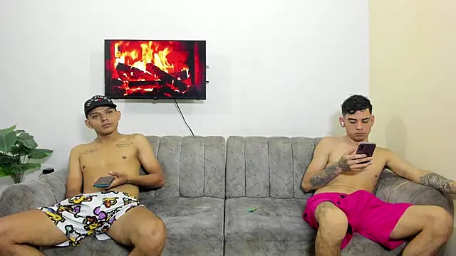 Snapshot of Hard_destruction_dirty chatting on June 28, 2026, 4:57 pm Hard destruction dirty online show from June 28, 2026, 4:57 pm