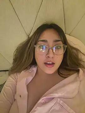 MimiXFT online show from June 12, 2026, 11:57 pm