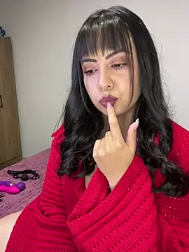 IvyVelvet  online show from July 5, 2026, 1:23 am