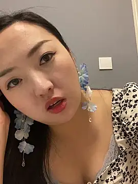 Tina 66 online show from June 17, 2026, 1:34 pm