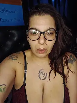 Snapshot of DulceBubbsyy chatting on August 3, 2026, 11:48 am DulceBubbsyy online show from August 3, 2026, 11:48 am