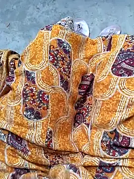 Snapshot of NEELU_VERMAA chatting on July 2, 2026, 12:44 pm NEELU VERMAA online show from July 2, 2026, 12:44 pm