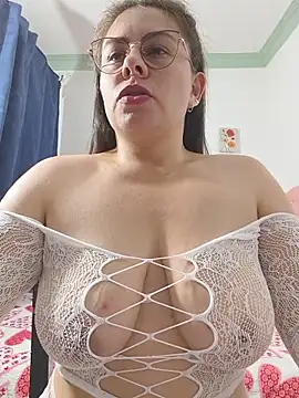Snapshot of celeste_rivaXXX chatting on June 27, 2026, 3:22 am celeste rivaXXX online show from June 27, 2026, 3:22 am