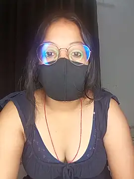 hottydisha online show from June 20, 2026, 2:36 am