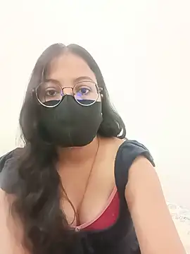 hottydisha online show from June 23, 2026, 2:42 am