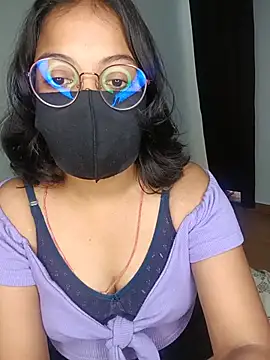 hottydisha online show from July 6, 2026, 6:32 am