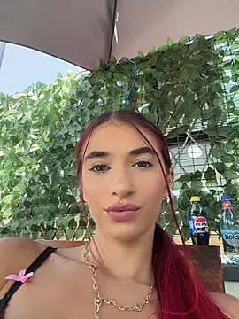 VixenRosse online show from July 27, 2026, 11:50 am