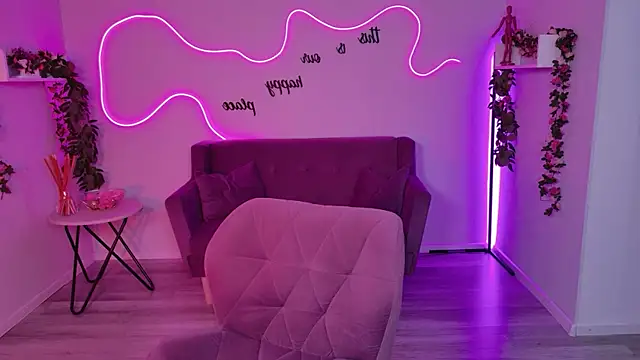 AuroraBabyDoll online show from August 3, 2026, 5:28 am