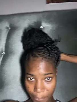 Snapshot of ShakiraThompss18 chatting on June 19, 2026, 5:45 am ShakiraThompss18 online show from June 19, 2026, 5:45 am