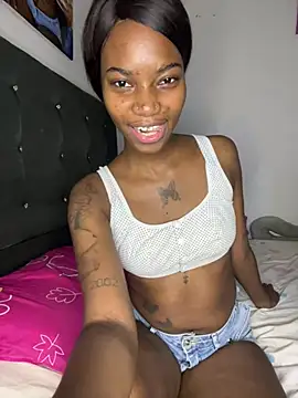 Snapshot of ShakiraThompss18 chatting on July 29, 2026, 1:15 am ShakiraThompss18 online show from July 29, 2026, 1:15 am