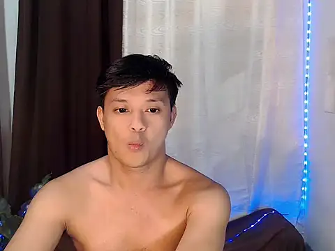 Snapshot of kingdomcum96 chatting on June 19, 2026, 10:24 pm kingdomcum96 online show from June 19, 2026, 10:24 pm