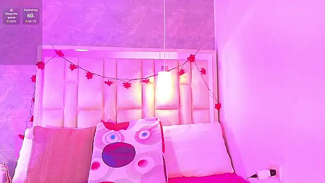 LunaRose18 online show from June 30, 2026, 3:07 am