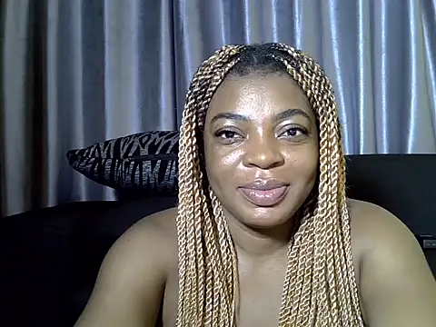 Snapshot of Domina_Empress chatting on July 19, 2026, 5:00 am Domina Empress online show from July 19, 2026, 5:00 am
