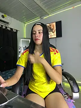Lesly Cute  online show from June 19, 2026, 4:17 am