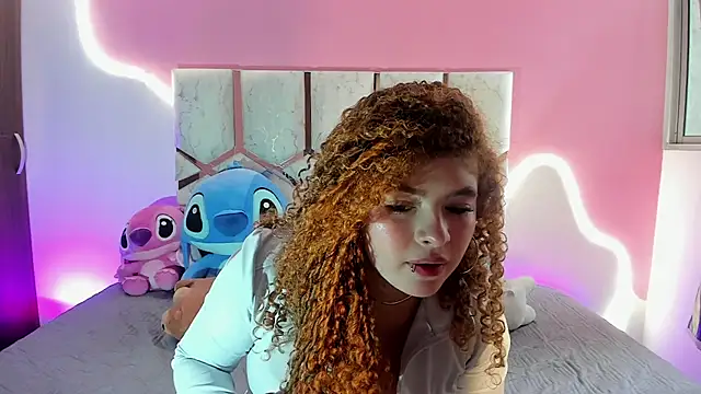 Kiara velez online show from July 9, 2026, 1:26 pm