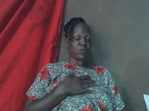 Snapshot of freaky-pussy2 chatting on June 17, 2026, 12:40 pm freaky-pussy2 online show from June 17, 2026, 12:40 pm