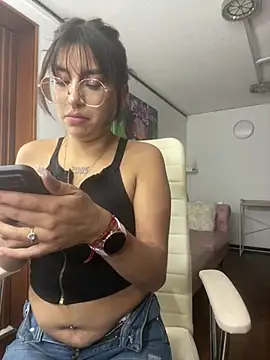 GabyLopez Pink online show from June 19, 2026, 3:11 am