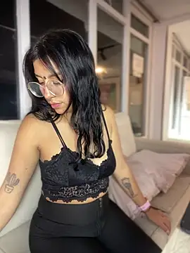 GabyLopez Pink online show from June 25, 2026, 5:12 am