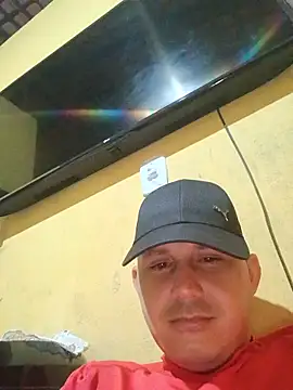 Snapshot of jozf897 chatting on June 17, 2026, 3:20 am jozf897 online show from June 17, 2026, 3:20 am