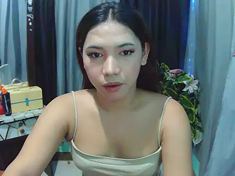 Snapshot of XCalixa chatting on July 17, 2026, 7:08 pm XCalixa online show from July 17, 2026, 7:08 pm