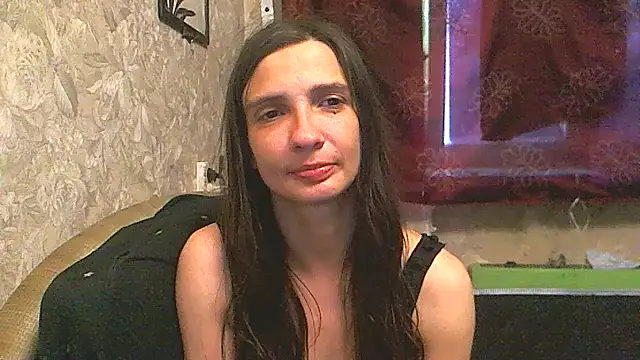Snapshot of Alison_Wale chatting on July 18, 2026, 8:51 am Alison Wale online show from July 18, 2026, 8:51 am