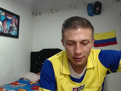 Stiiveen777 online show from July 4, 2026, 11:44 pm