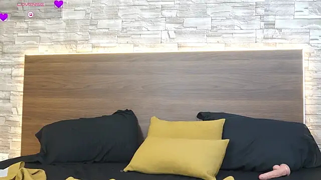 Snapshot of julieta_dream chatting on July 28, 2026, 3:21 pm julieta dream online show from July 28, 2026, 3:21 pm