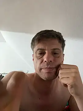 Snapshot of Odessa_dato1 chatting on June 17, 2026, 6:42 pm Odessa dato1 online show from June 17, 2026, 6:42 pm