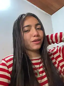 Snapshot of Julia_valentina chatting on July 5, 2026, 1:23 am Julia valentina online show from July 5, 2026, 1:23 am