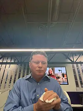 Snapshot of funandstuff chatting on July 30, 2026, 12:59 pm funandstuff online show from July 30, 2026, 12:59 pm