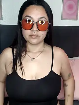 samm curvy online show from June 28, 2026, 10:38 pm