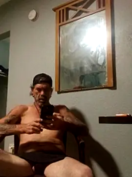Snapshot of Hotrodmechan chatting on July 17, 2026, 4:08 am Hotrodmechan online show from July 17, 2026, 4:08 am