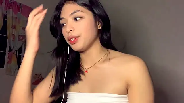Hazelanne online show from June 25, 2026, 12:20 pm