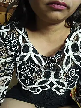 sexy-pari8 online show from July 13, 2026, 3:15 pm