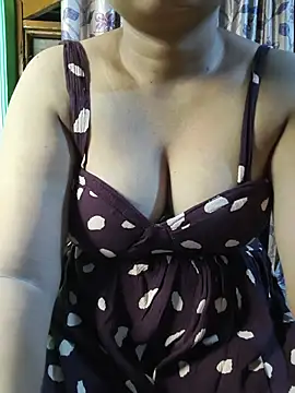 sexy-pari8 online show from July 16, 2026, 5:41 pm