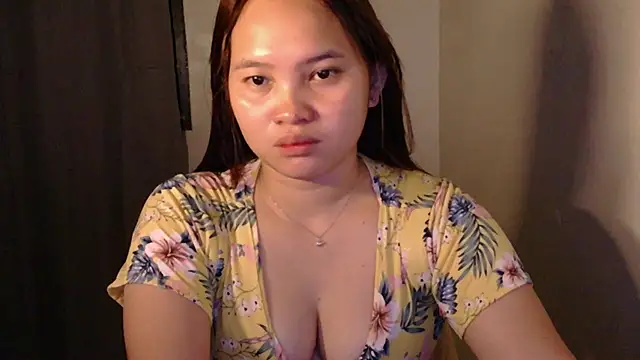 Snapshot of Fhwilloughbyxx chatting on July 27, 2026, 2:46 pm Fhwilloughbyxx online show from July 27, 2026, 2:46 pm