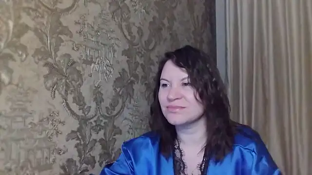 Lauralison online show from July 22, 2026, 9:17 pm