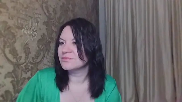 Lauralison online show from July 30, 2026, 8:52 pm