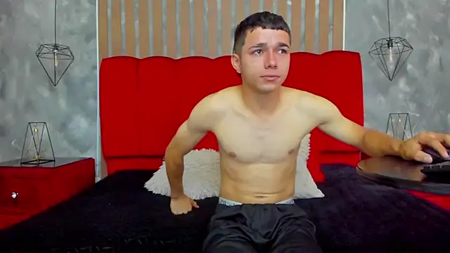 ZoeANDAlex  online show from June 29, 2026, 12:49 pm