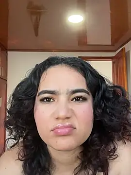 Snapshot of 05susy chatting on June 20, 2026, 10:01 pm 05susy online show from June 20, 2026, 10:01 pm
